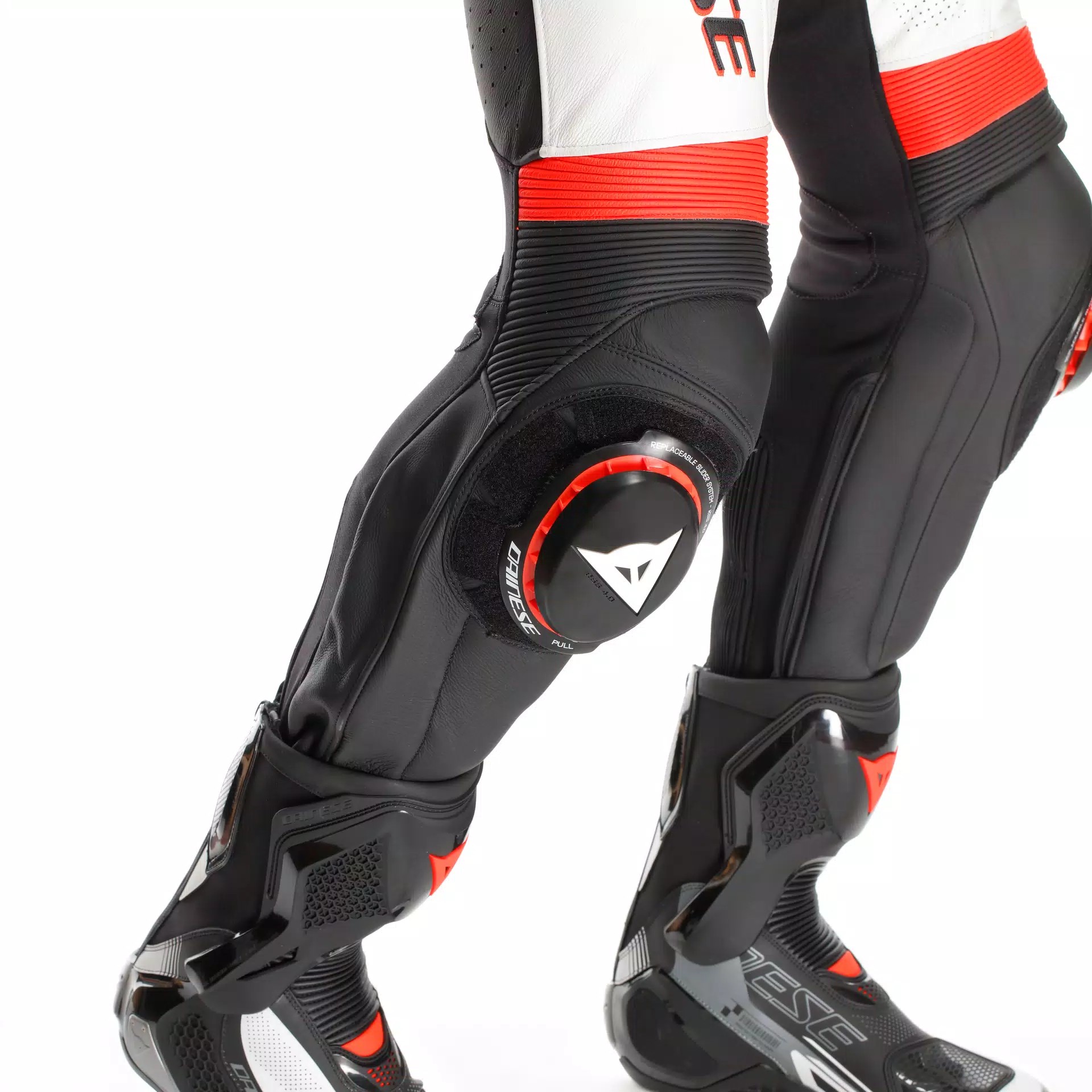 Кожаный комбинезон DAINESE LAGUNA SECA 6 PERF 1PC LEATHER SUIT