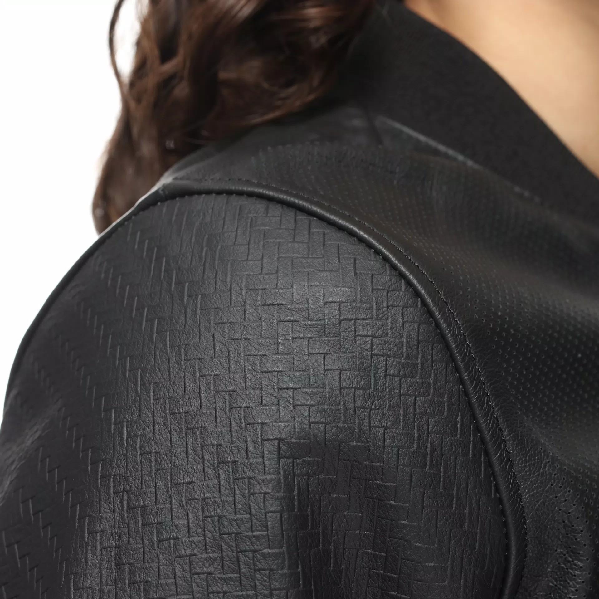 Кожаная куртка DAINESE ACCENTO PERF. LEATHER JACKET WMN