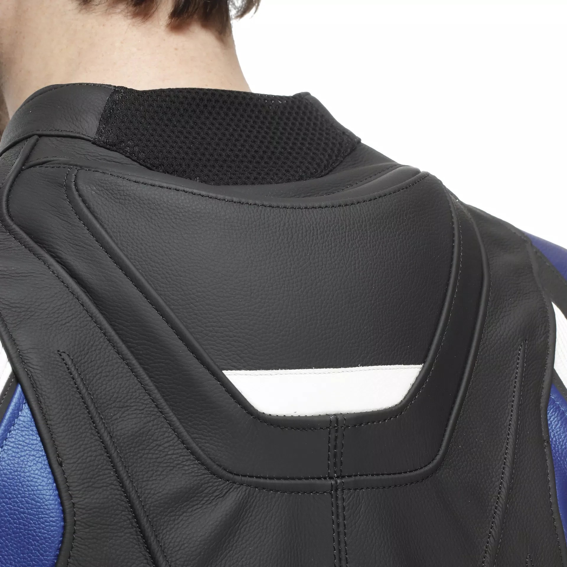 Кожаный комбинезон DAINESE AVRO 4 LEATHER 2PCS SUIT