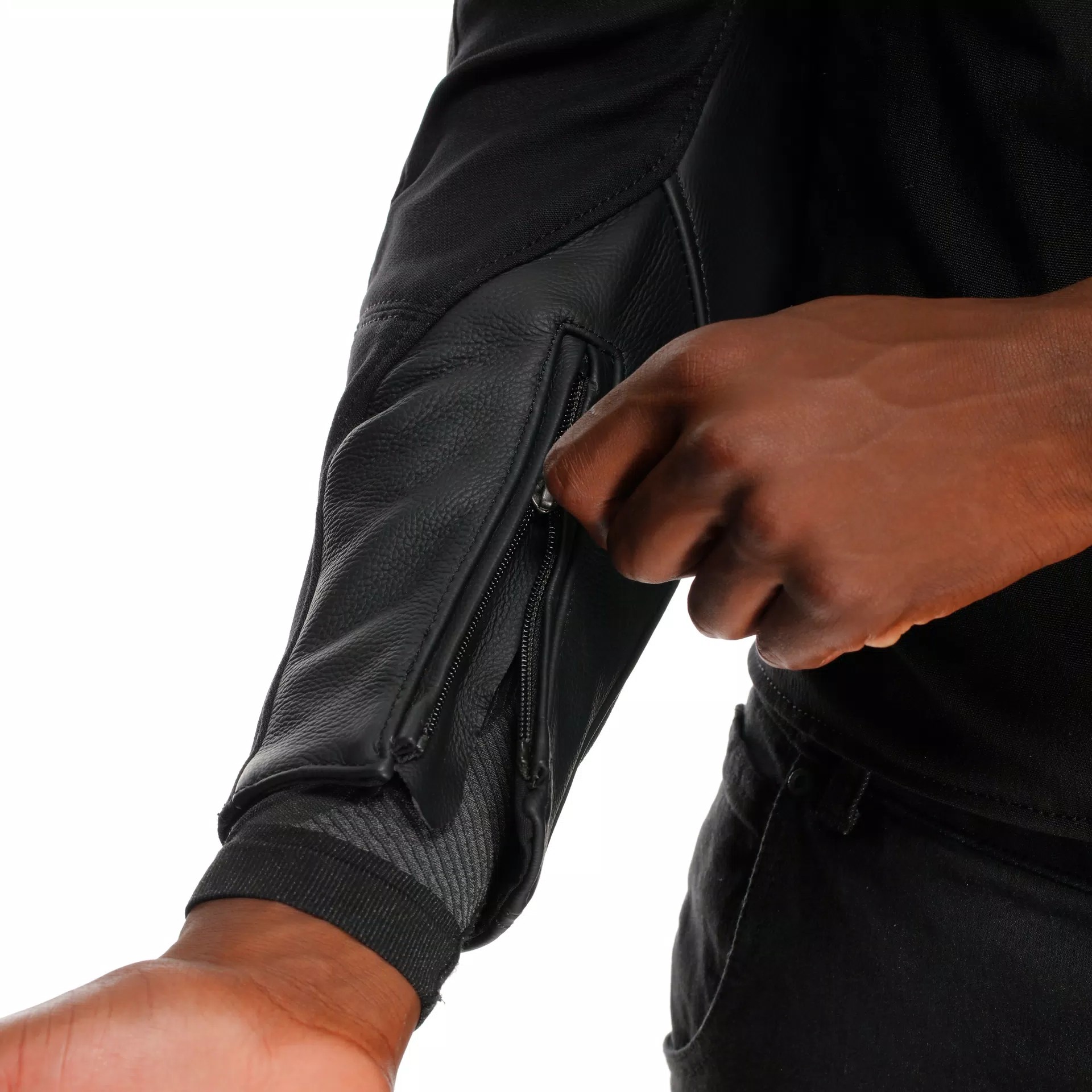 Кожаная куртка DAINESE IPERATTIVA LEATHER-TEX JACKET