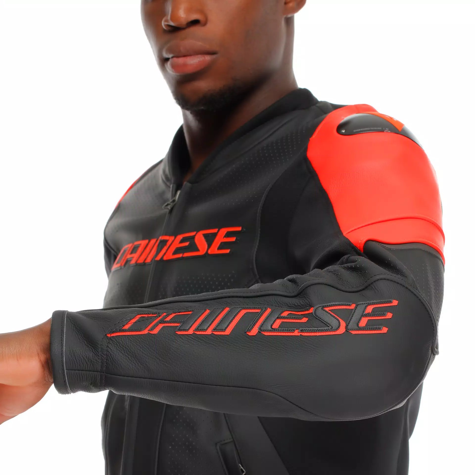 Кожаная куртка DAINESE RACING 5 PERF LEATHER JACKET