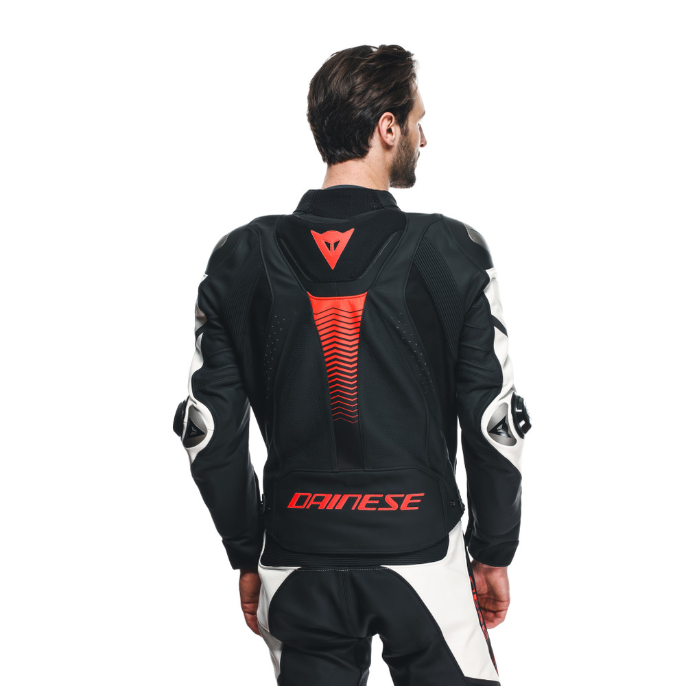 Кожаная куртка DAINESE SUPER SPEED 4 LEATHER JACKET PERF.